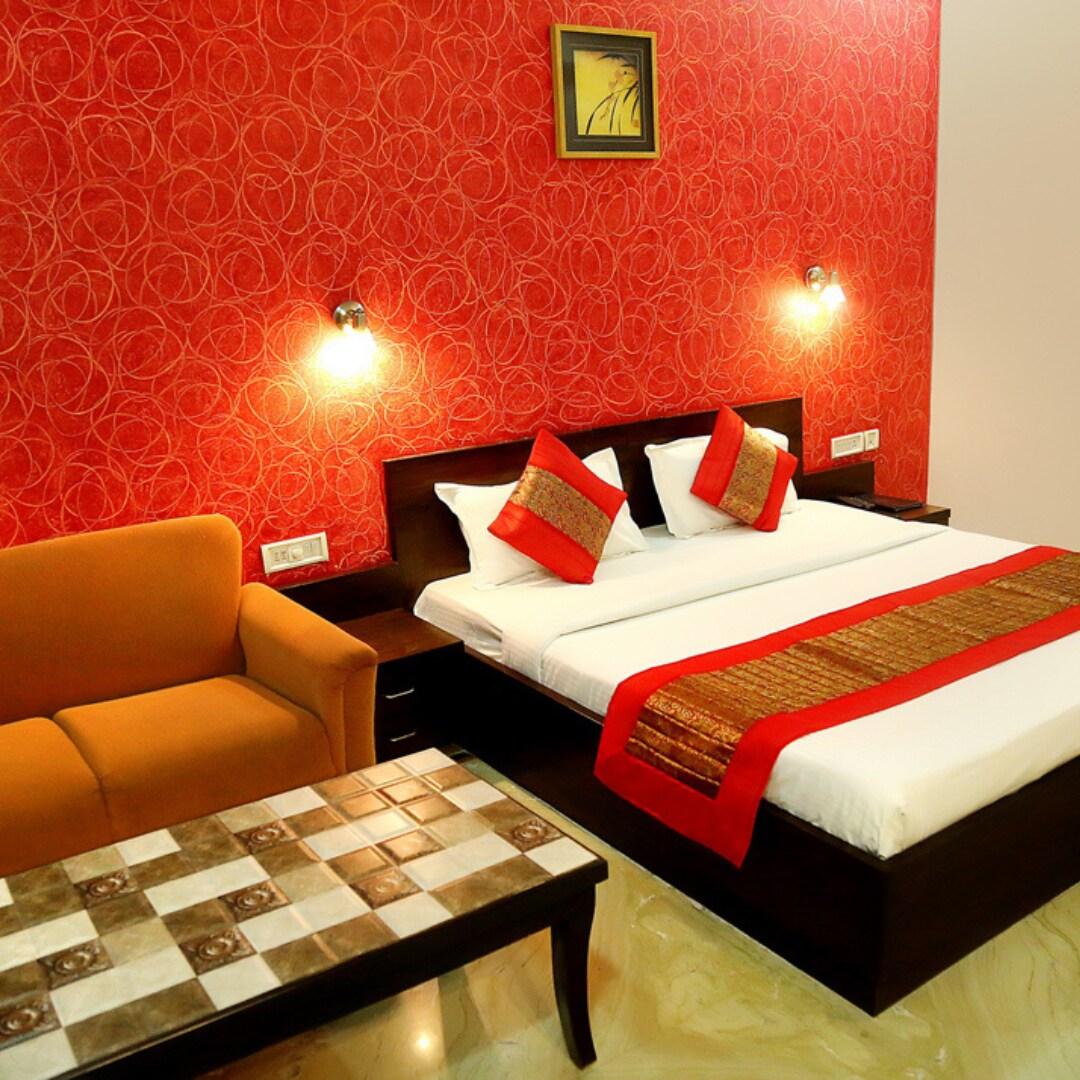 HOTEL 42 13/25