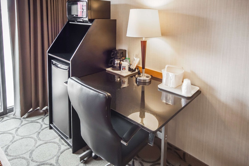 Comfort Inn Saskatoon Centre 32/32