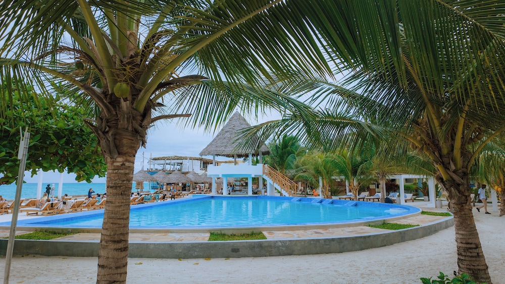 Jambo Resort by Mambo Hotels 41/50