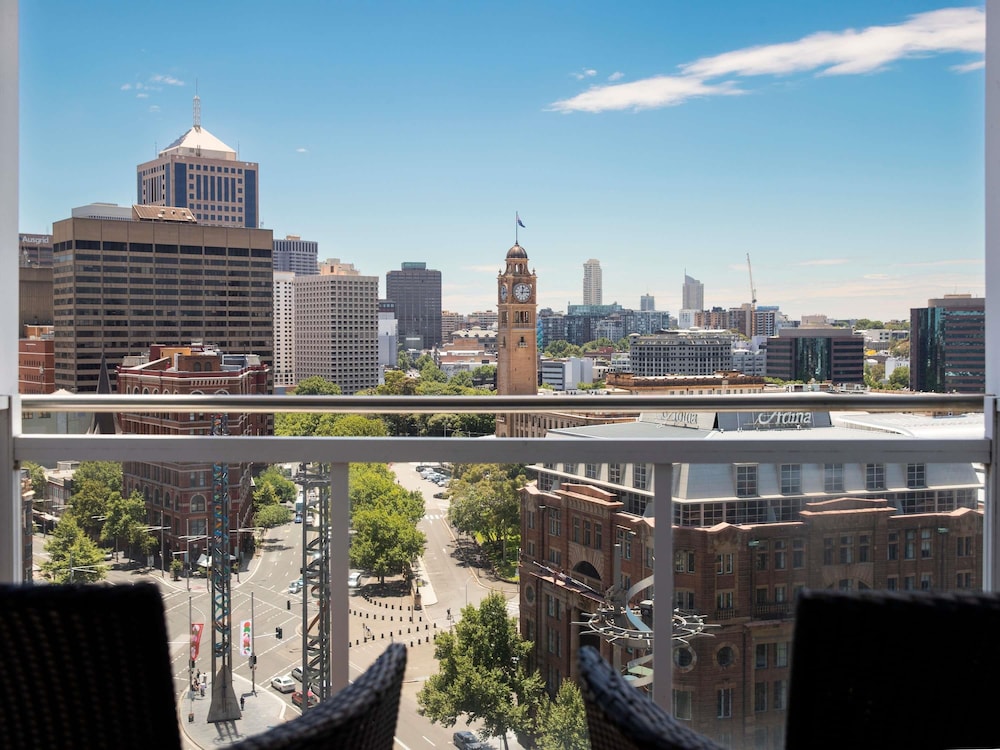 Mercure Sydney 65/67