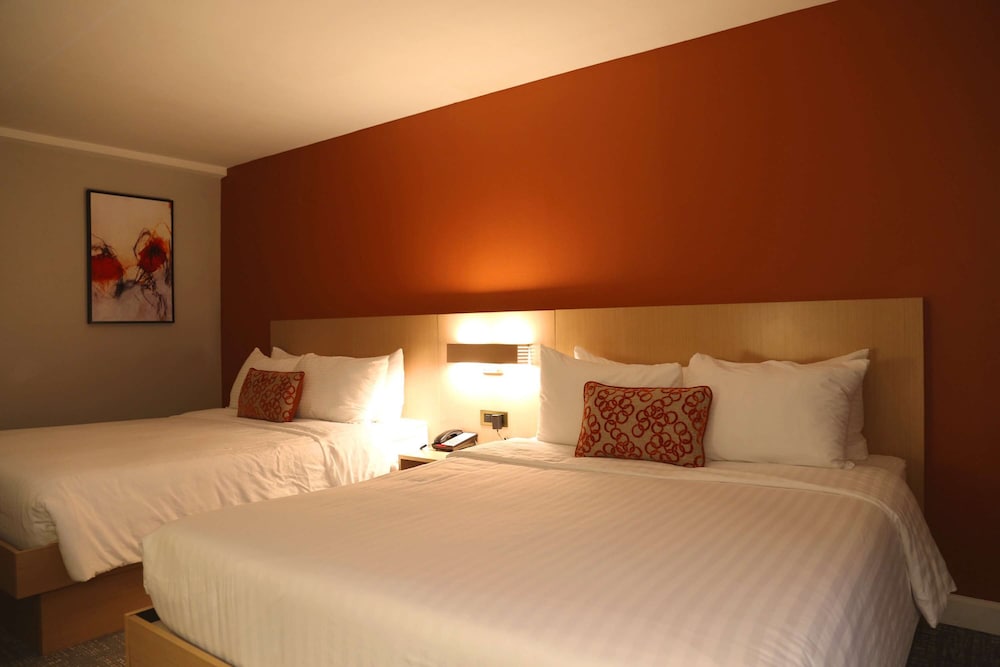 Lincoln Hotel Monterey Park Los Angeles 23/74