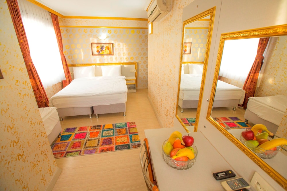 Boutique Dedem Hotel 50/68