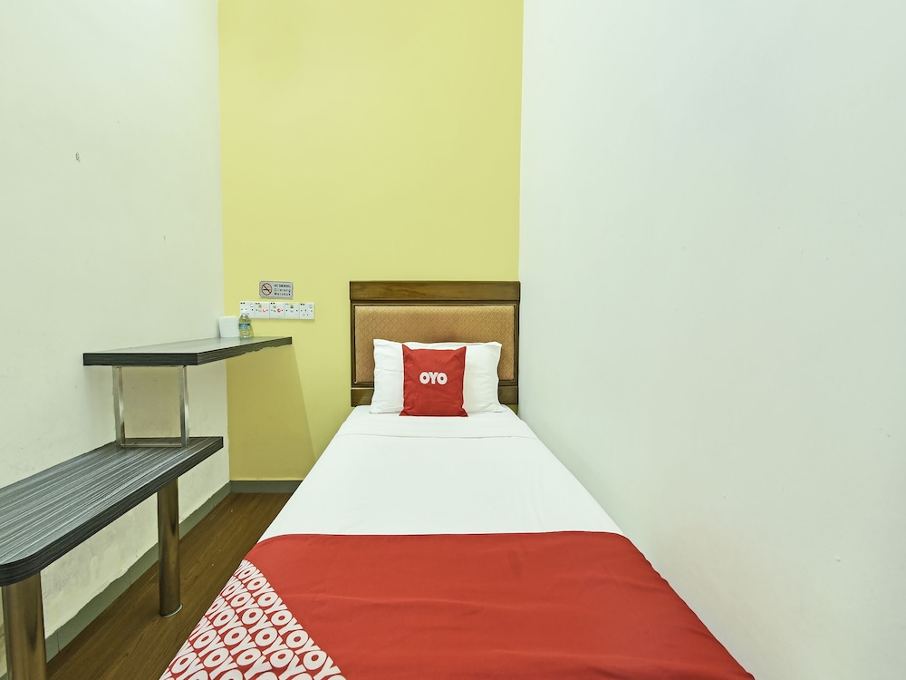 OYO 44036 Hotel De Perdana Hill 25/34