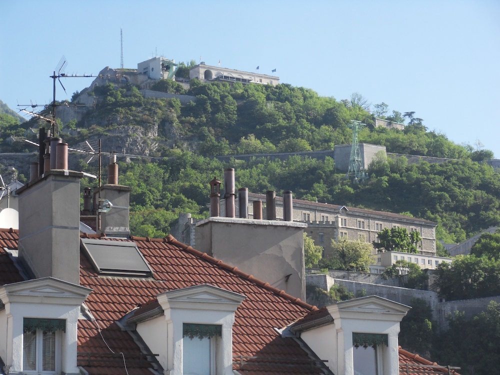 Ibis Styles Grenoble Centre Gare 7/68