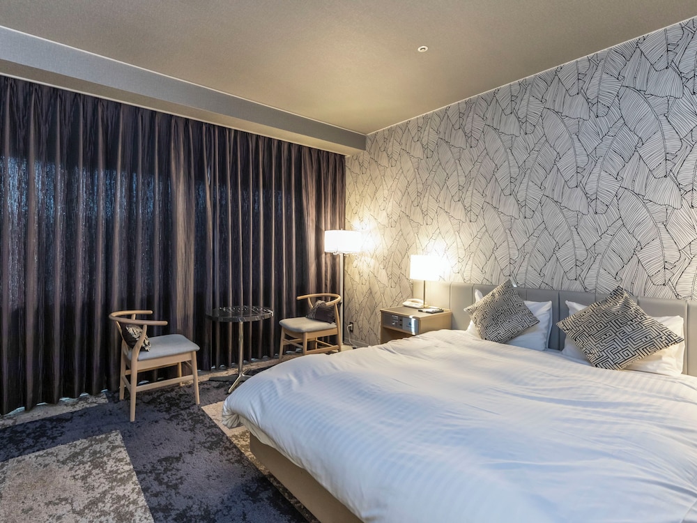 Century Plaza Hotel 19/58