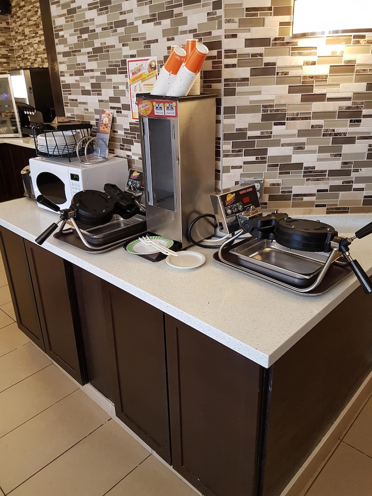 SureStay Plus by Best Western Coquitlam 20/50