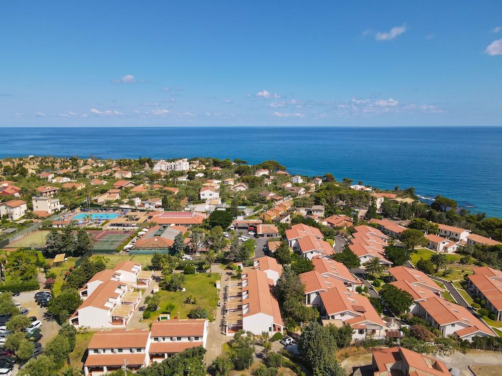 Cefalu Resort Sporting Club 62/69