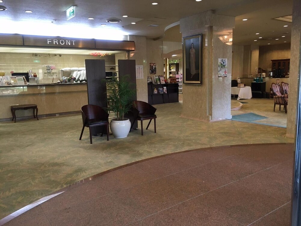Breezbay Hotel & Resort Gero 10/77