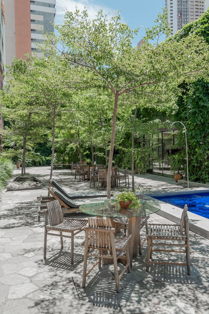 Pauli Boutique Hotel 50/62