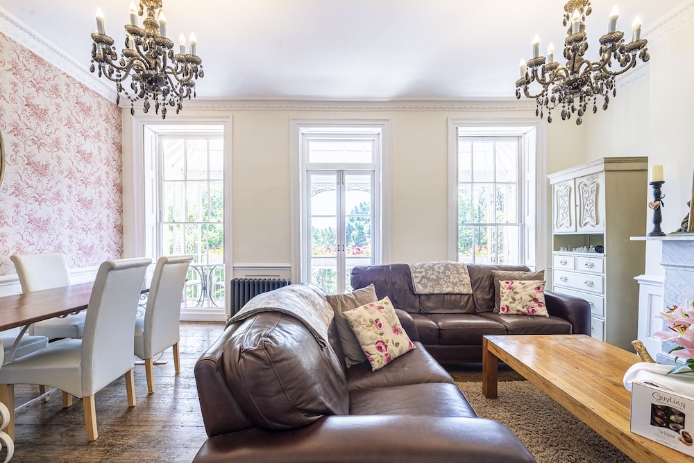 Hamiltons Boutique Accommodation 30/50