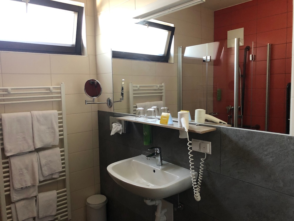 Jufa Hotel Graz-Sud 30/40
