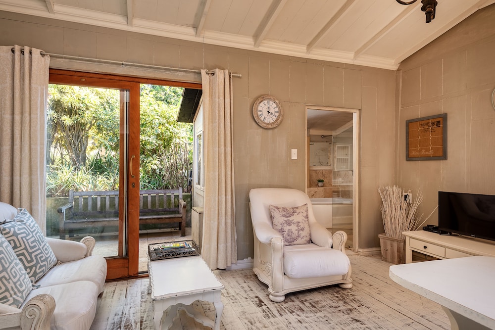 Petite Provence B B 46/68