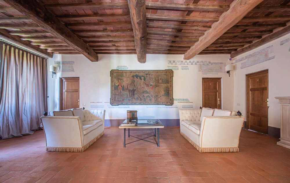 Relais Corte Rodeschi 5/50