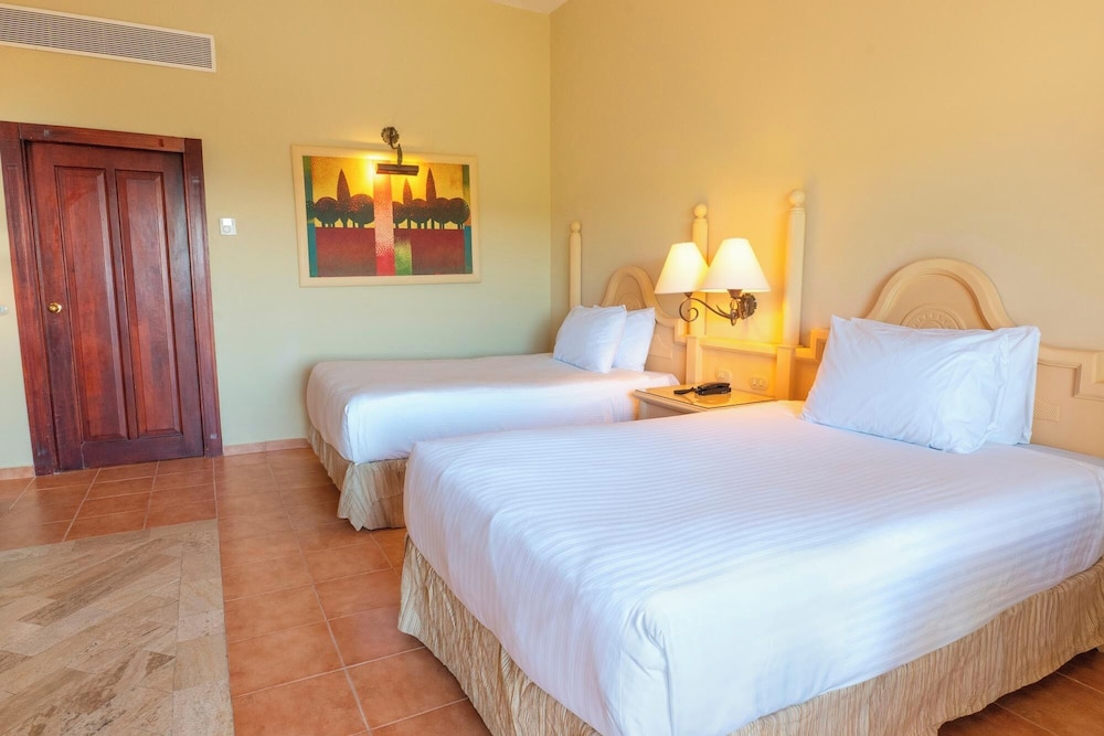 Eurostars Grand Cayacoa 14/50