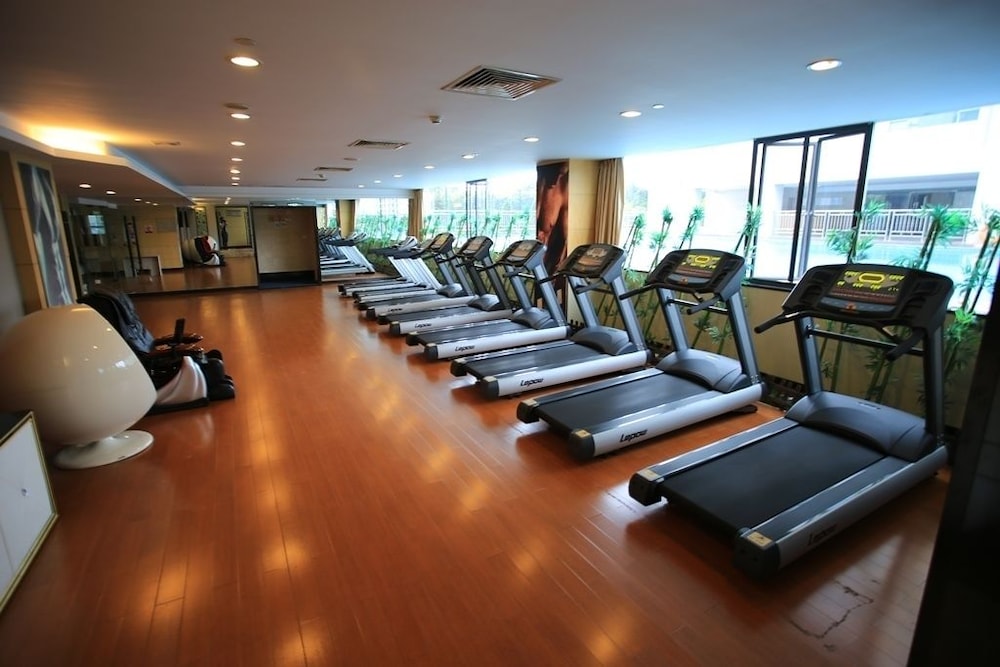 Eurasia International Hotel 22/42