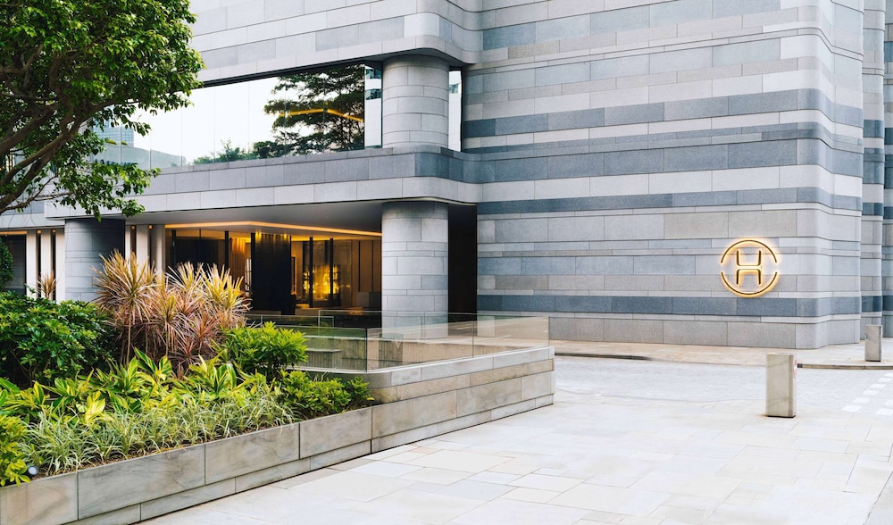 Upper House Hong Kong 3/65