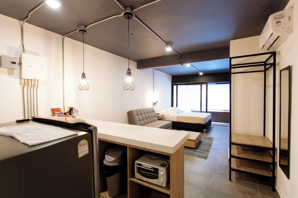 لوفت بسرير مزدوج مع أريكة بجاكوزي، Soy Local Housetel 5/8