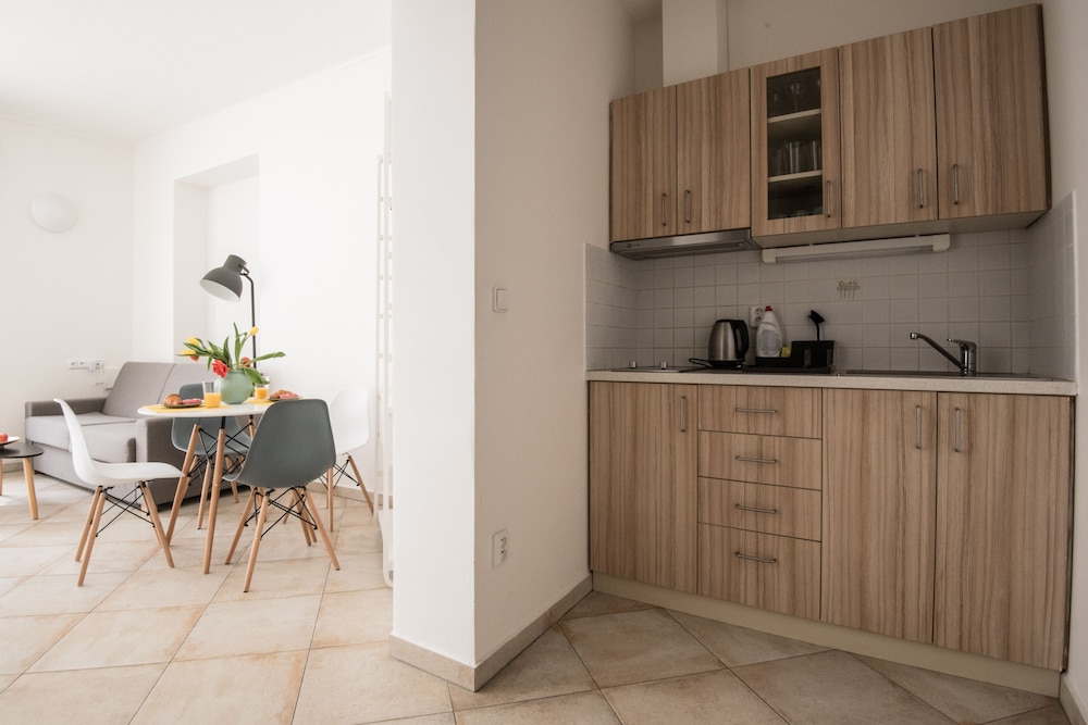 White Swan Boutique Apartments 9/58