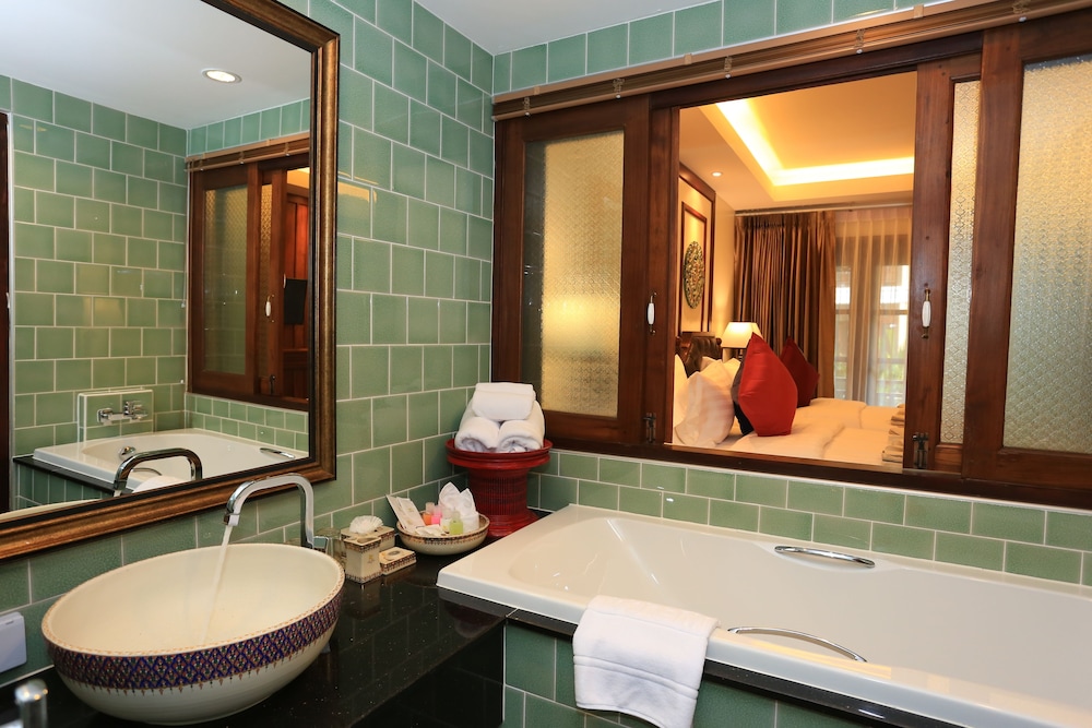 Viang Luang Resort 48/50