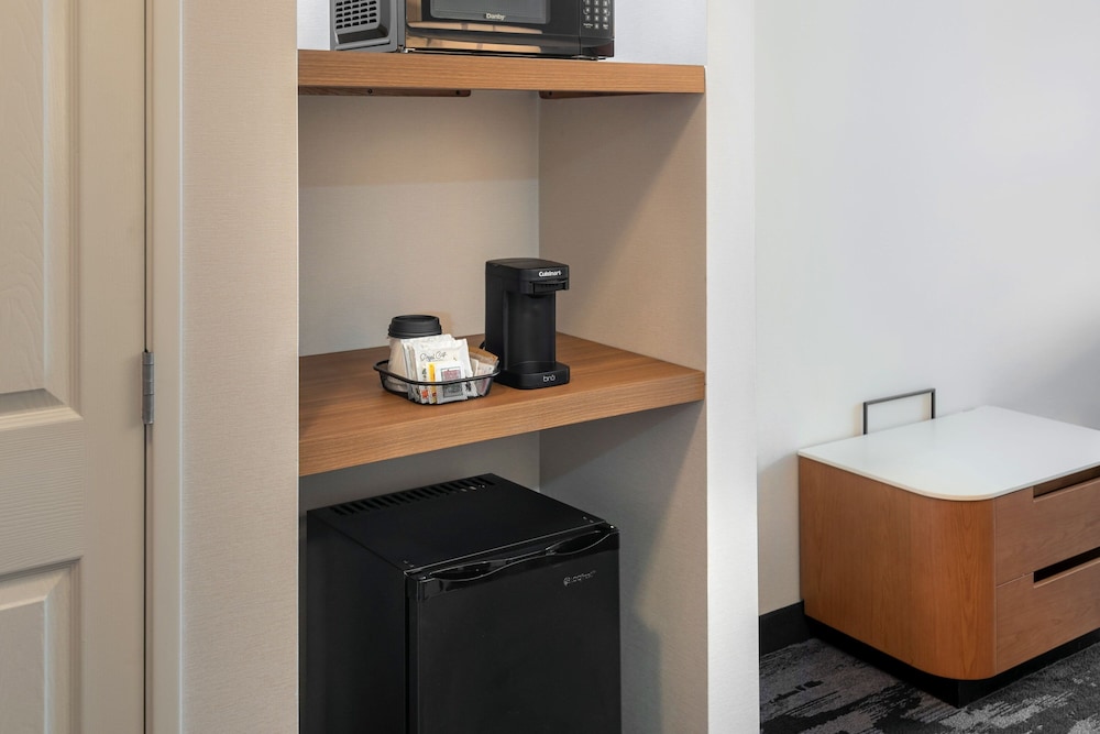 Fairfield by Marriott Inn & Suites Rome NY 45/50