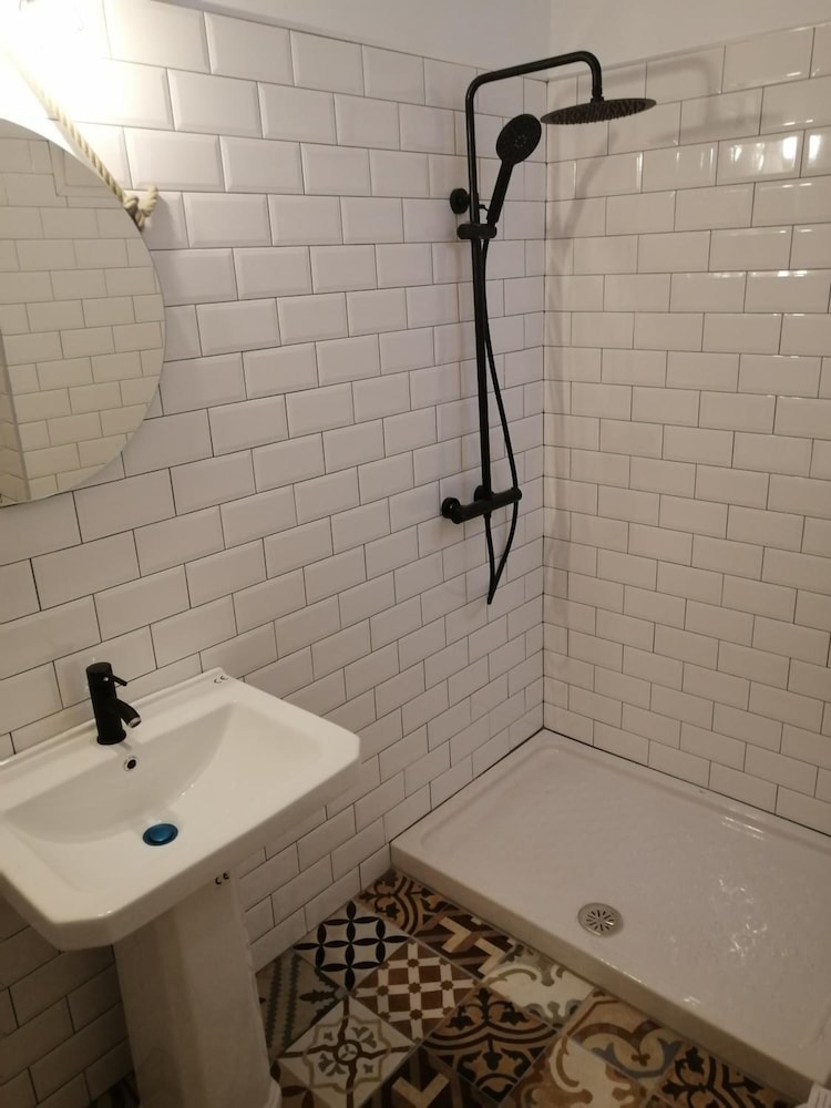Hostal Alcaravaneras 36/43