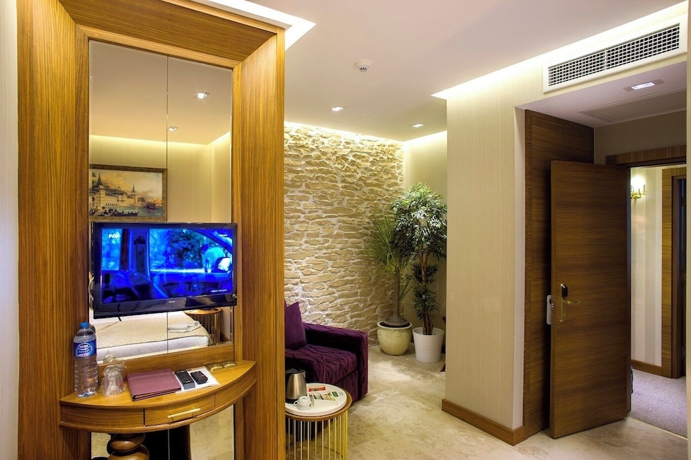 Nowy Efendi Hotel - Special Class 48/77