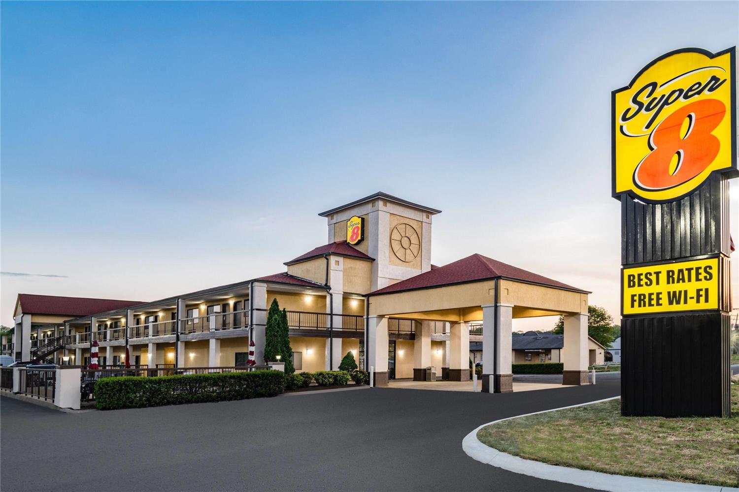Super 8 by Wyndham Columbia 2/16