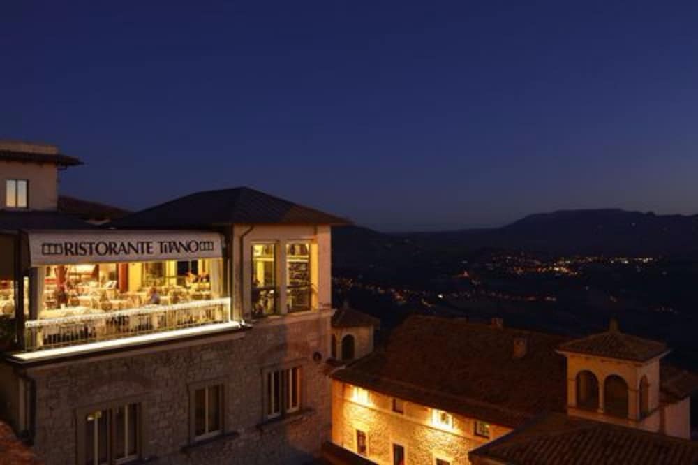Hotel Titano 4/54
