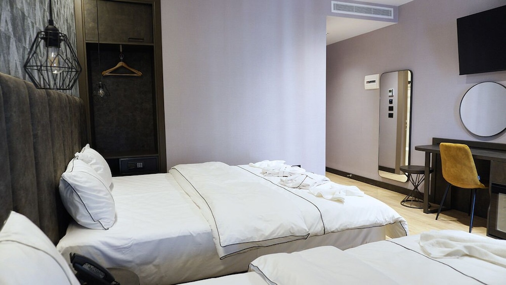 HOTEL STAR LIGHT TIRANE 15/23