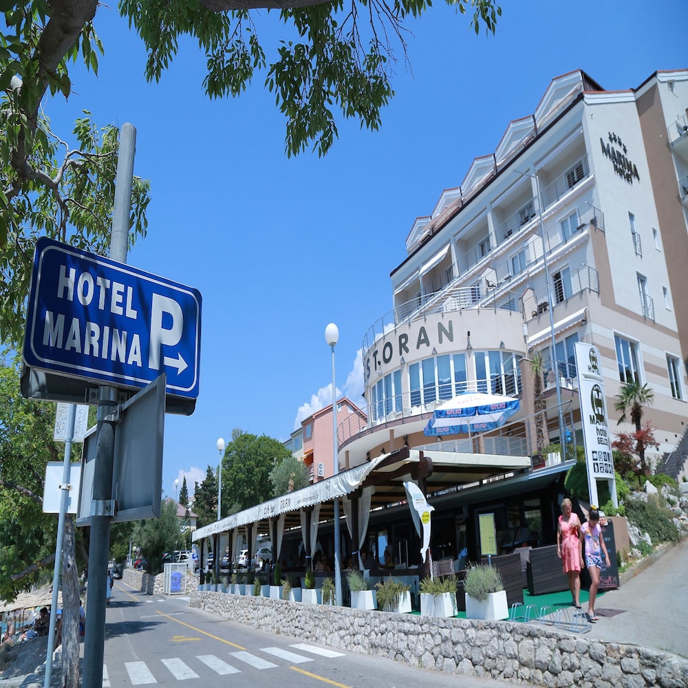 Hotel Marina 2/51