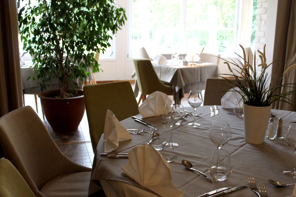 HOTEL LE MANOIR DE GAVRELLE 21/38