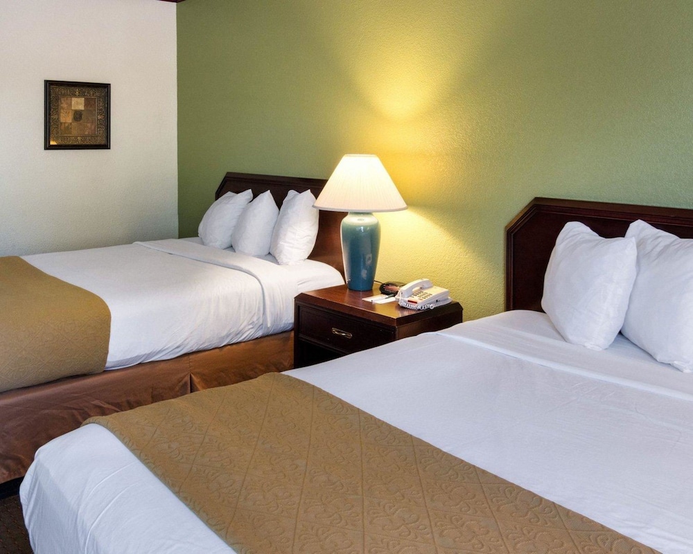 Quality Inn Shreveport 15/50
