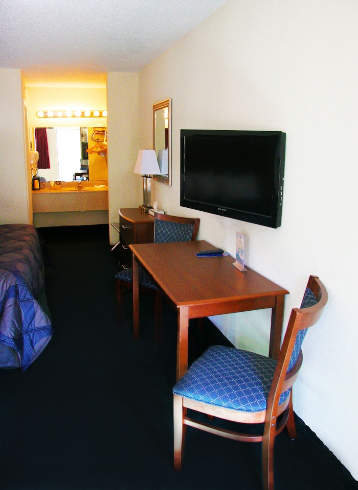 Branson Waterpark Hotel 36/53