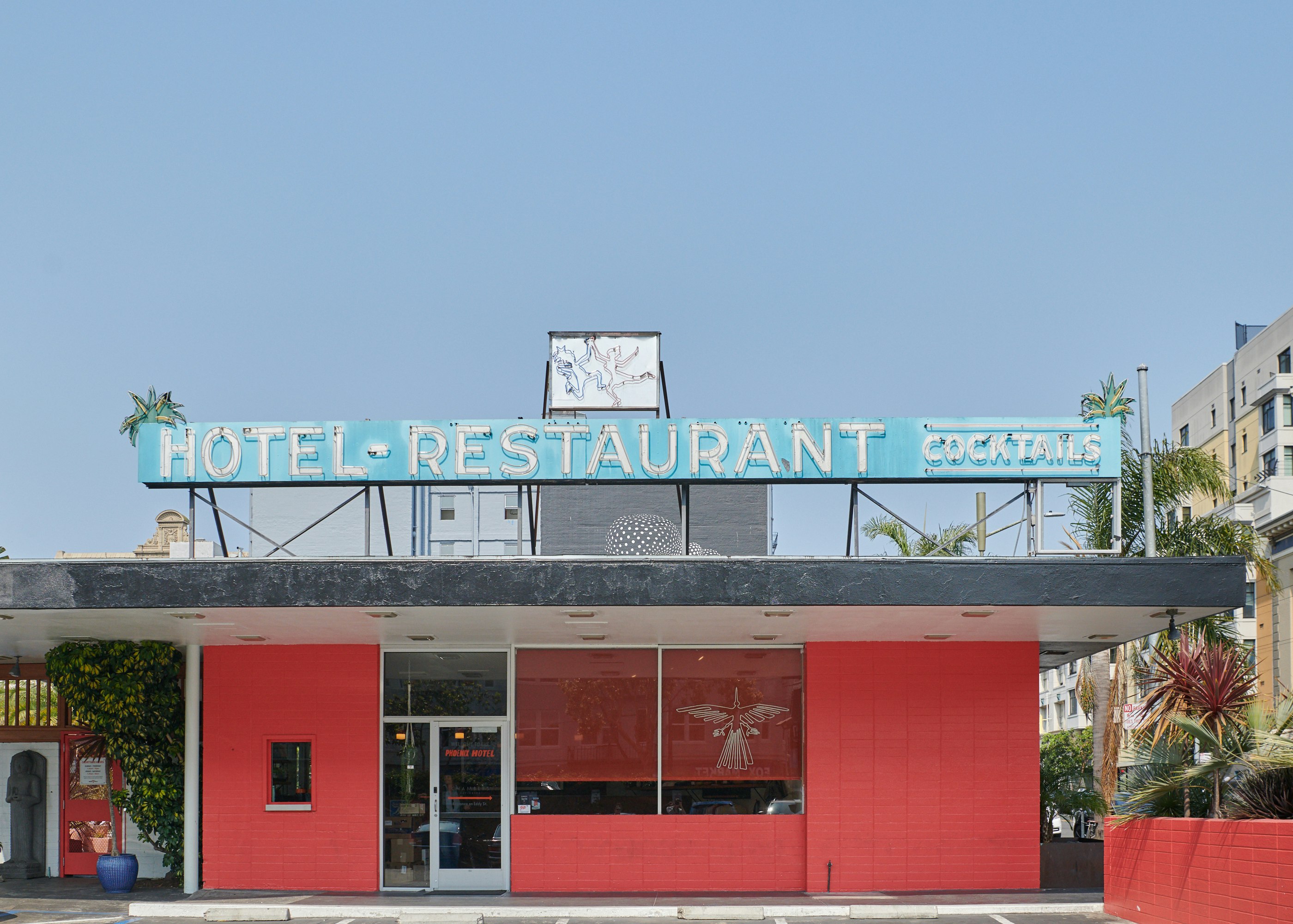 Phoenix Hotel 4/89