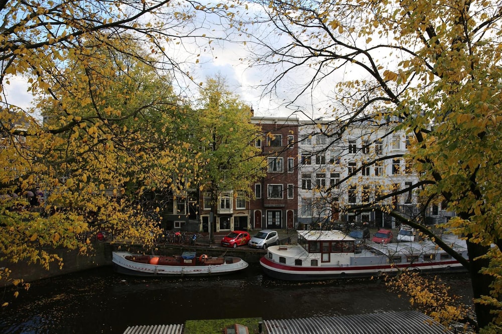 The Townhouse Hotel 27/32