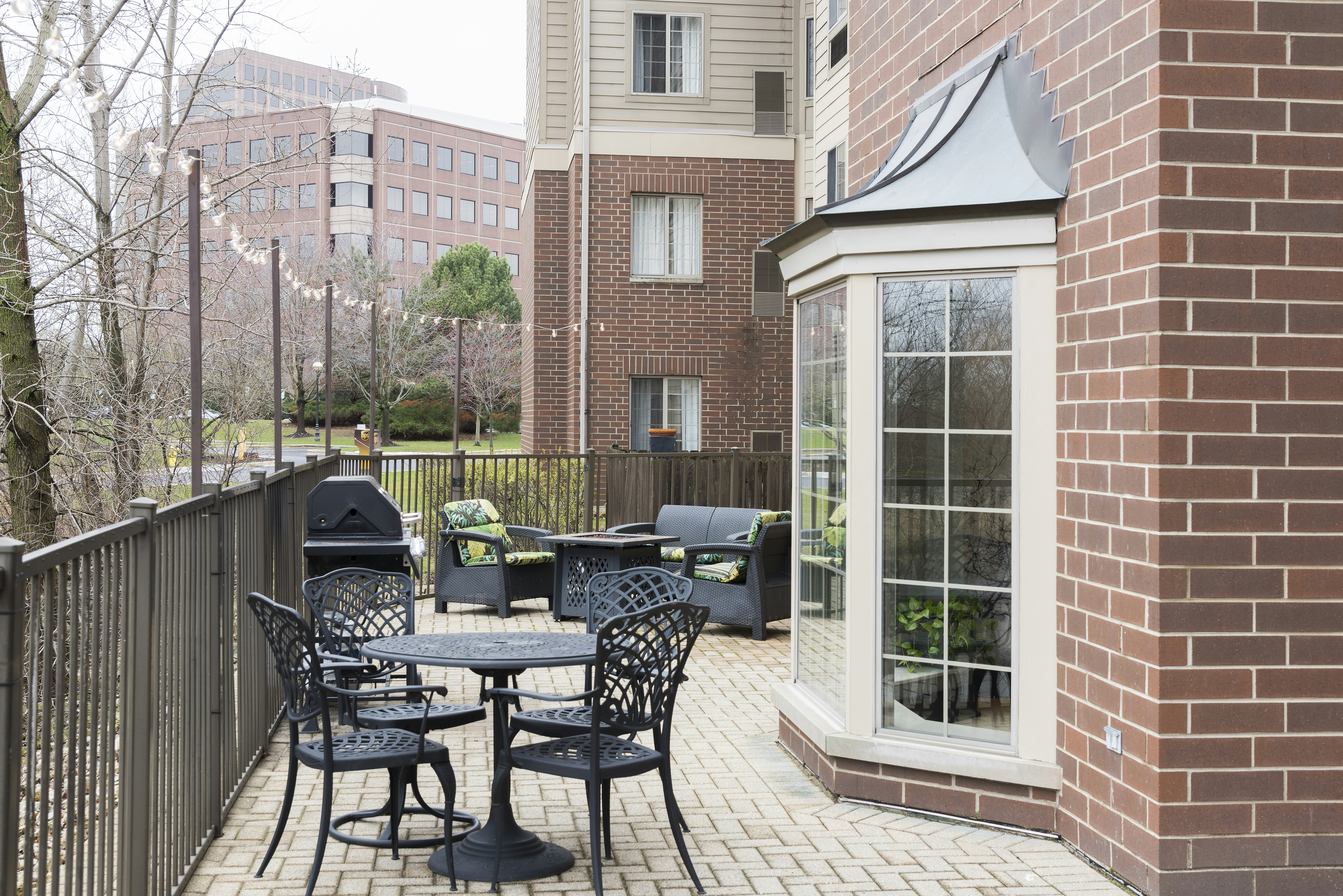 Staybridge Suites Chicago Oakbrook Terrace 13/64