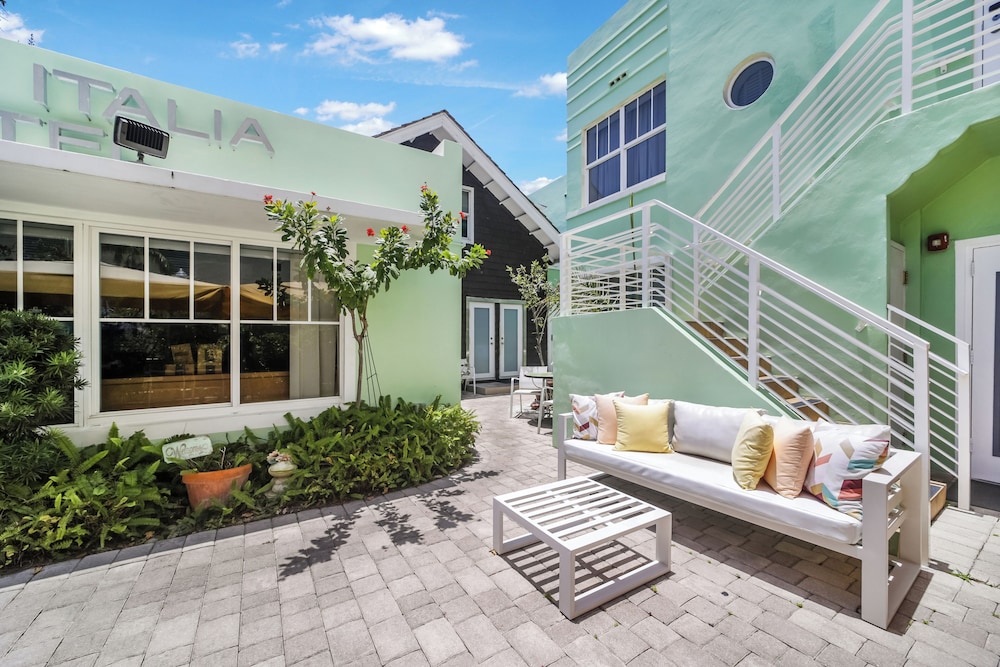 Villa Italia South Beach 6/49