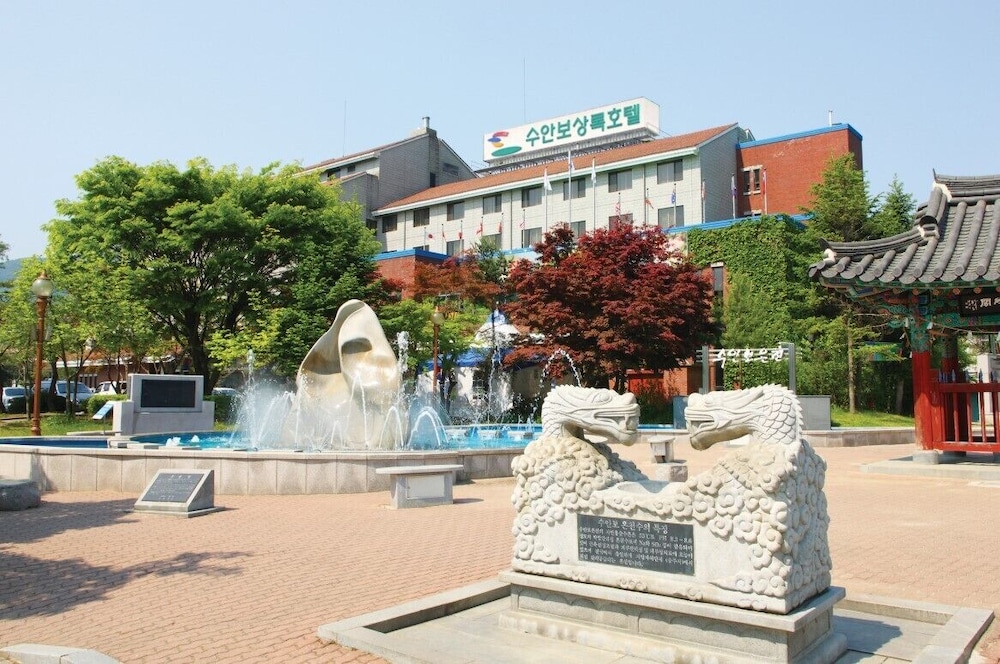 SUANBO SANGNOK Hotel 25/27
