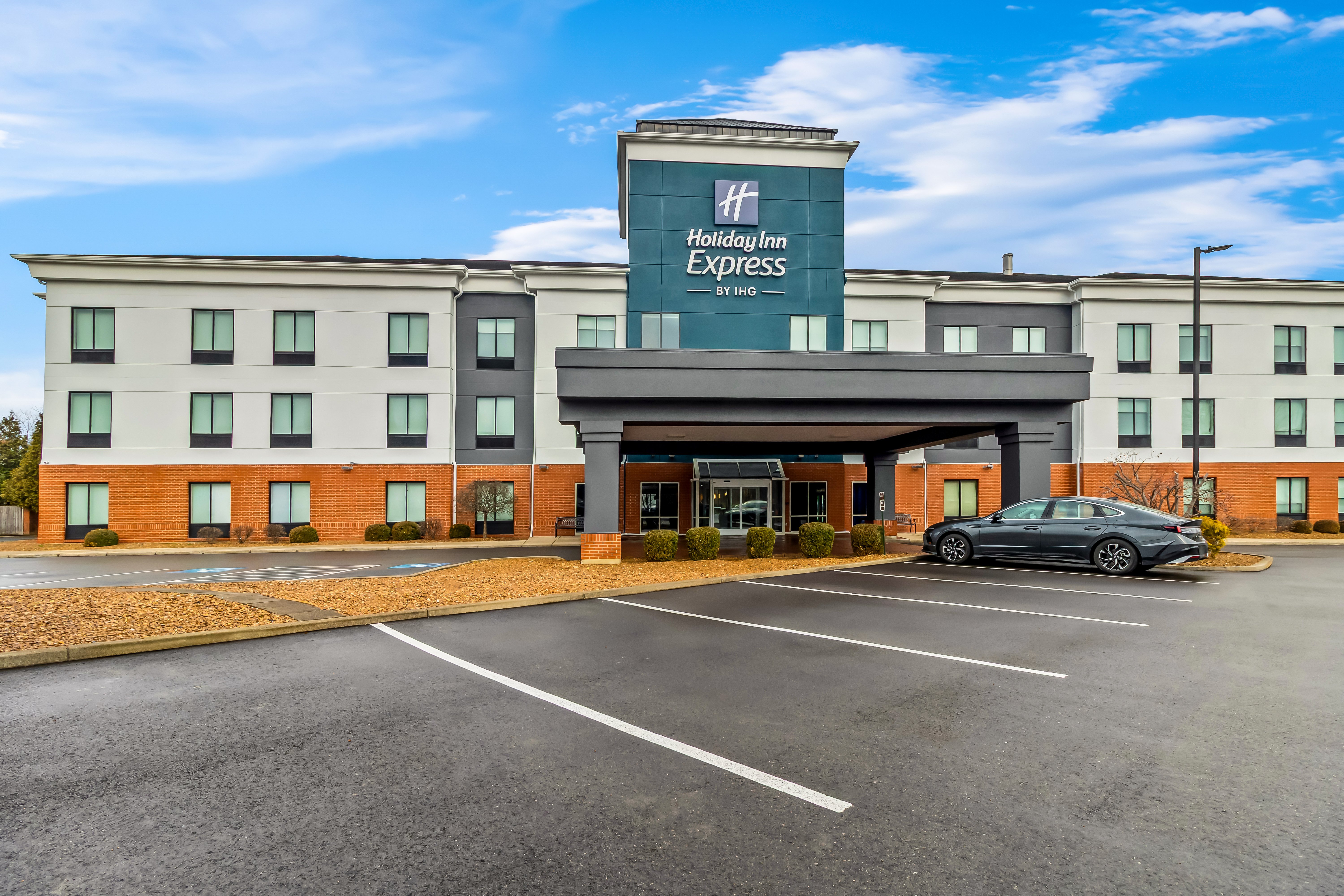 Holiday Inn Express & Suites Hebron - Cincinnati Airport by IHG 43/45