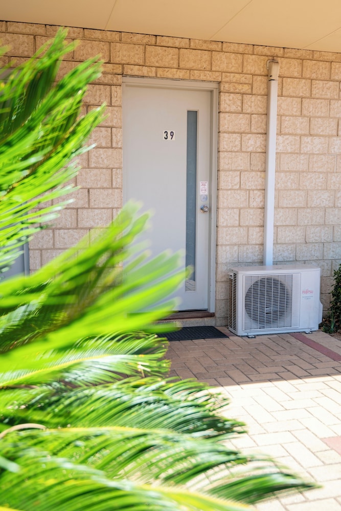 Bunbury Apartment Motel 40/50