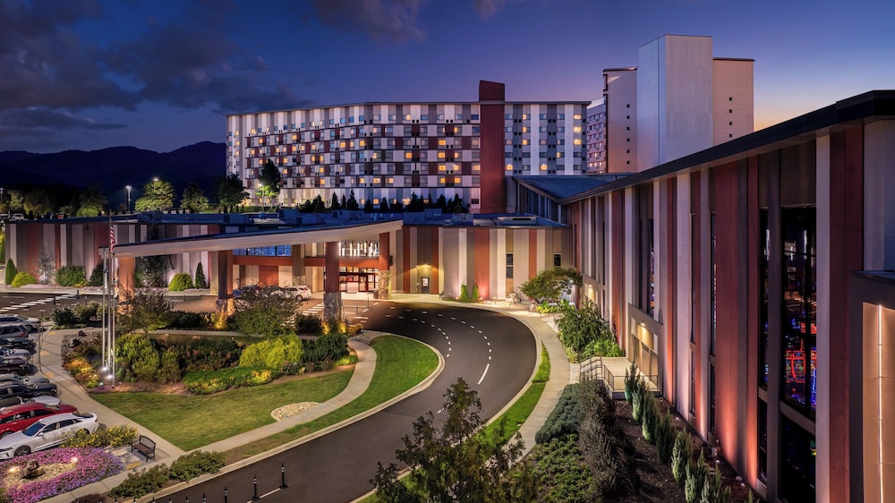 Harrah's Cherokee Valley River - A Caesars Rewards Destination 54/57