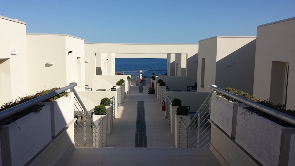 19 Summer Suites 29/60