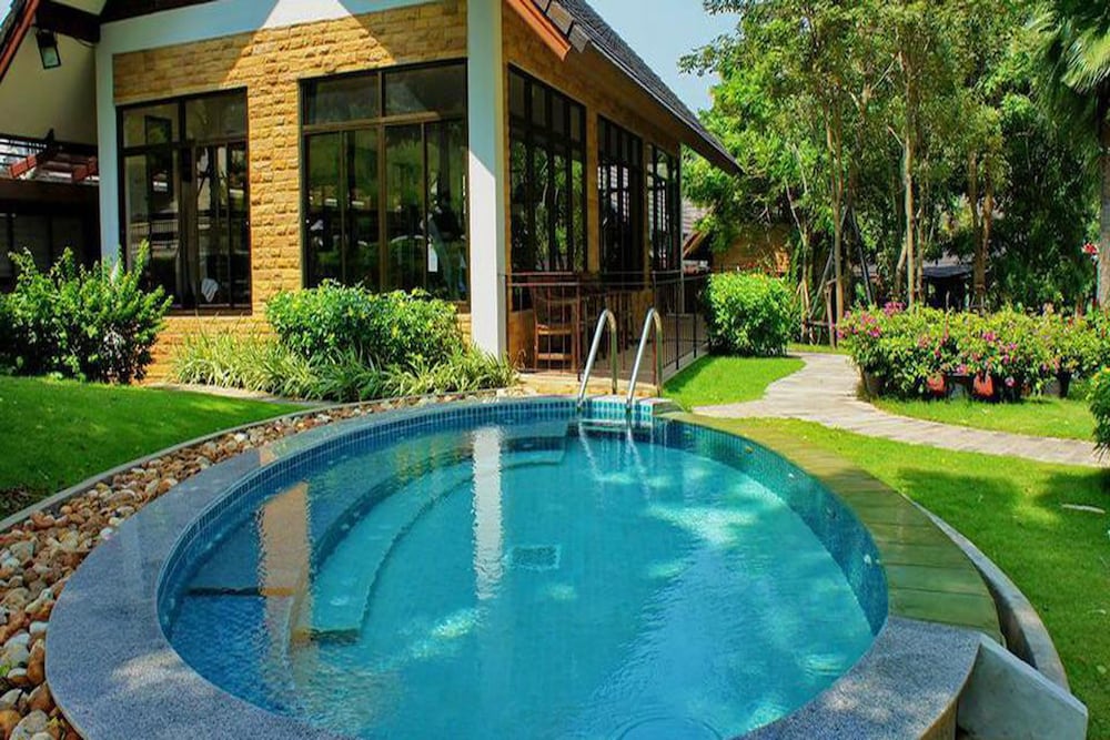 Patravana Resort 42/44