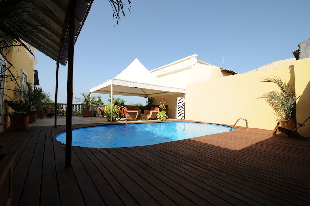 The Colonial Guest House 28/30