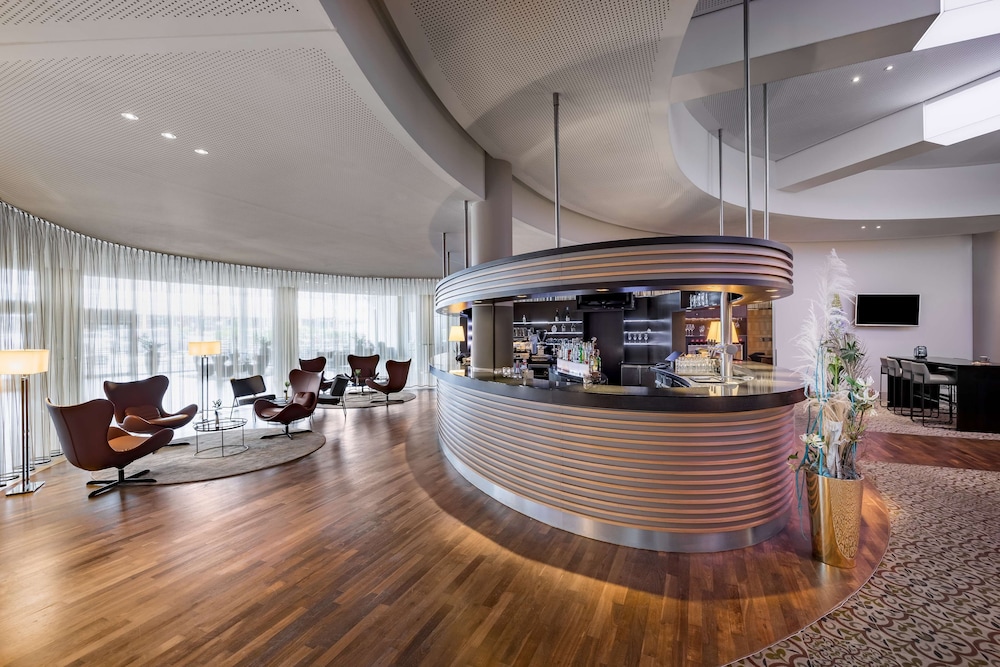 Radisson Blu Hotel, Hamburg Airport 62/66