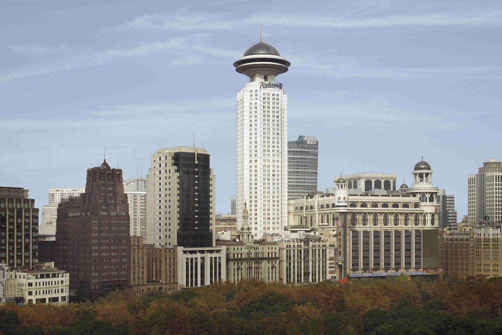 Radisson Blu Hotel Shanghai New World 67/71