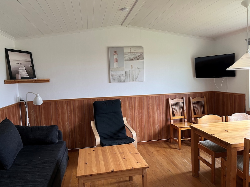 Frosunds Semesterby 28/50