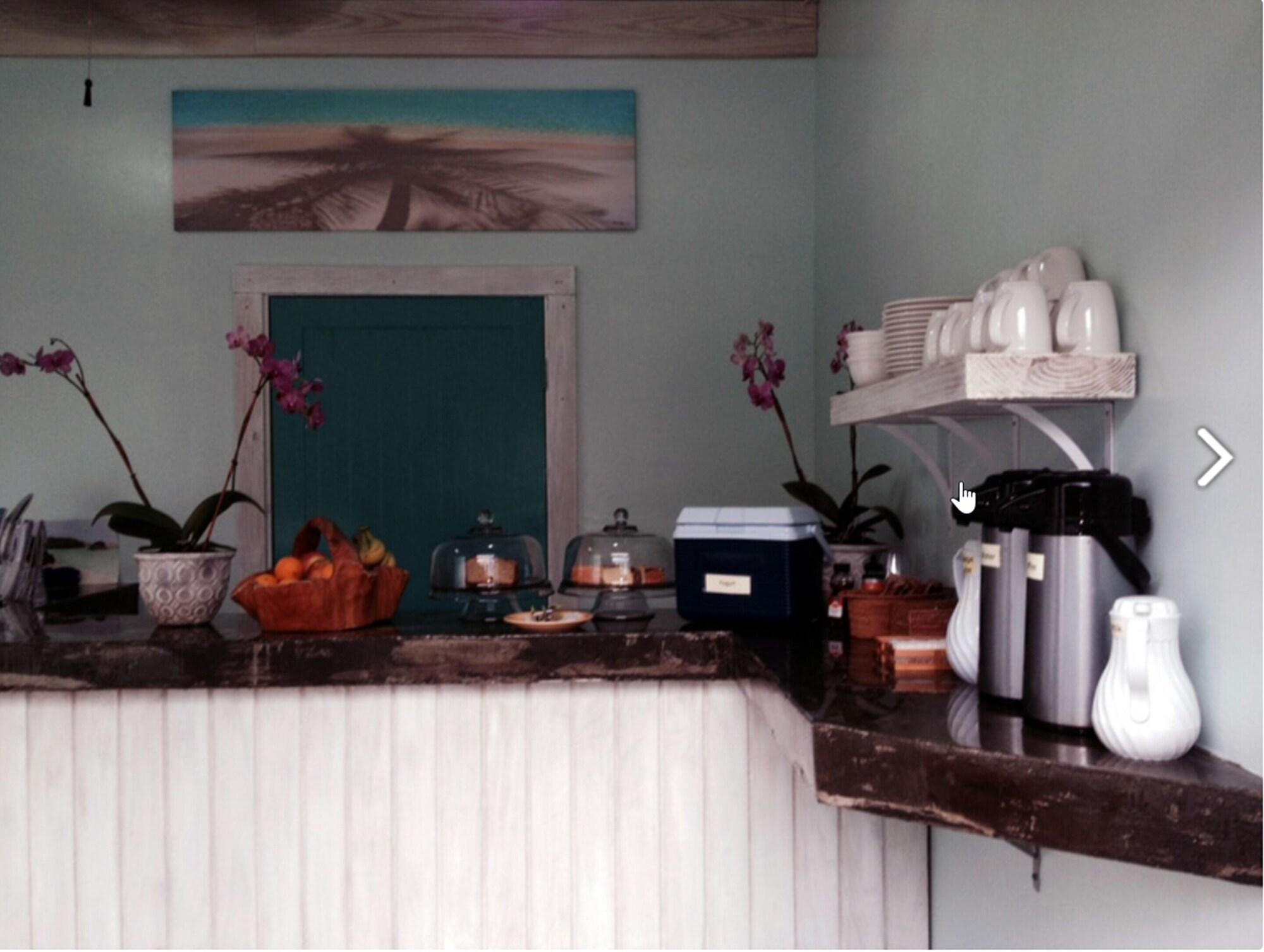 Cruz Bay Boutique Hotel 8/11