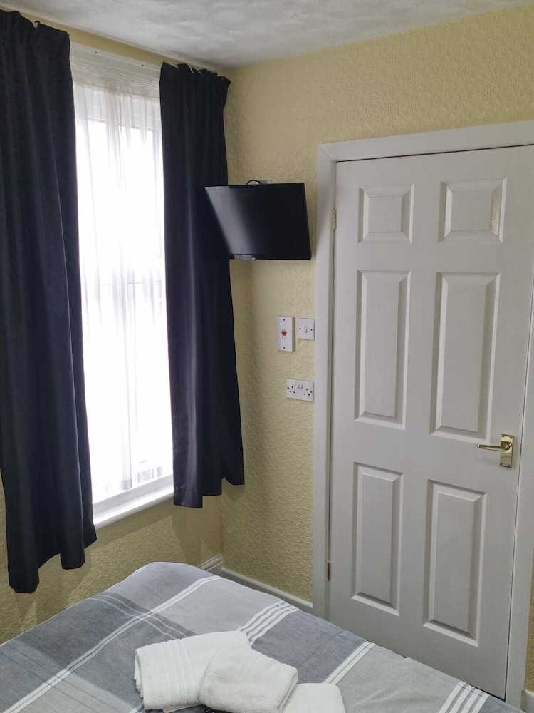 Trentham Private Hotel 13/50
