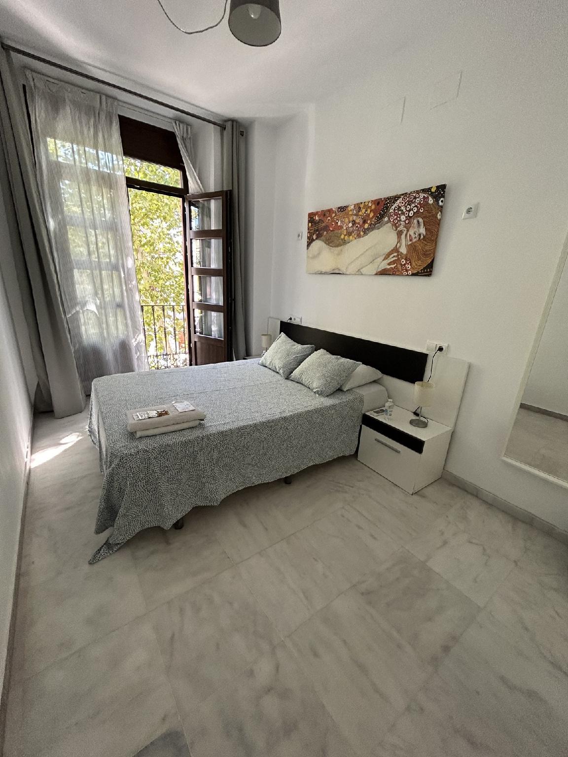 MIXED DORM, ECONOMY, 3 BEDS, SHARED BATHROOM